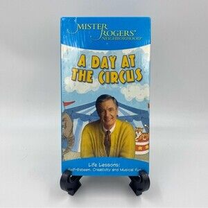 NIB Mister Rogers "A day at the Circus" VHS